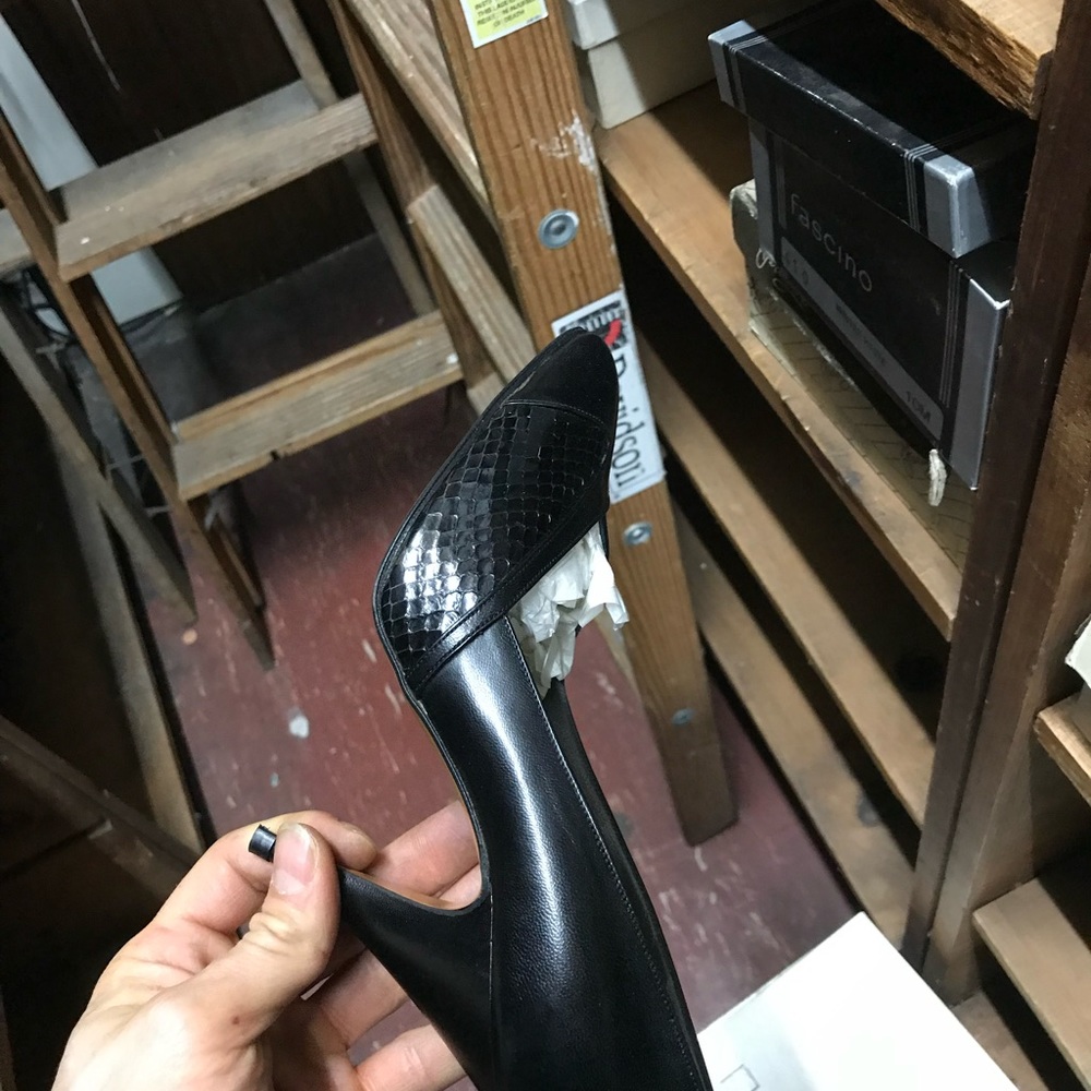 Italian Heel - Picture 2 of 2